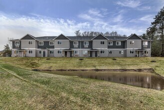 Building Photo - 1000 N Hillcrest Pkwy