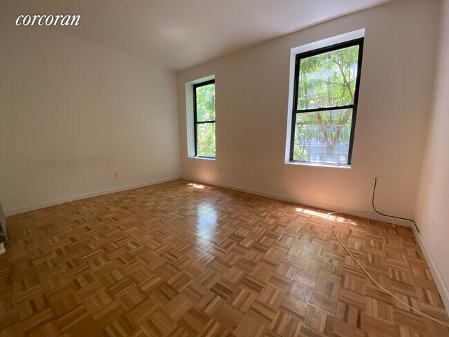 Building Photo - 510 W 134th St