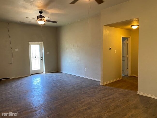 Building Photo - 2 br, 2 bath House - 3220 County Road