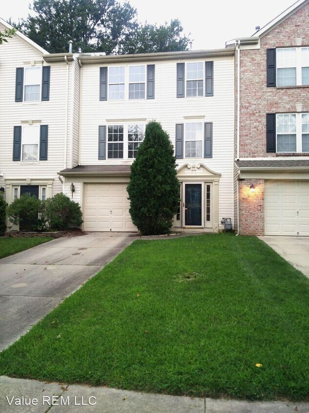 Foto principal - 3 br, 2 bath House - 2039 BROADACRES DR