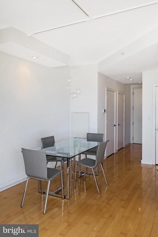 Foto del edificio - 1300 13th St NW