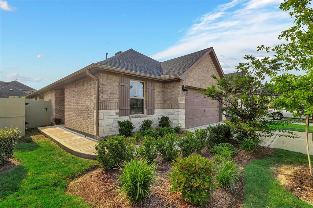 Foto principal - 16891 Pink Wintergreen Dr