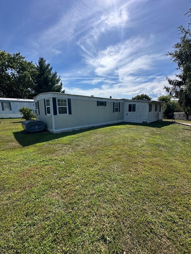 Foto del edificio - 2 Bedroom 1 Bathroom Mobile Home - Carlisle, PA!