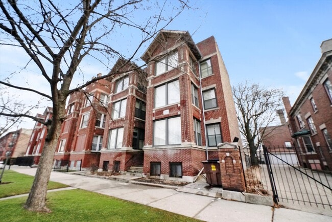 Building Photo - 6041 S Michigan Ave