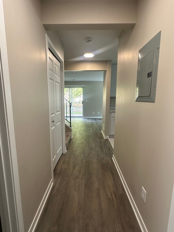 Foto del edificio - 8511 Cardiff Ln