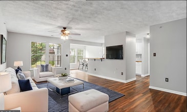 Building Photo - 5620 Avonshire Pl