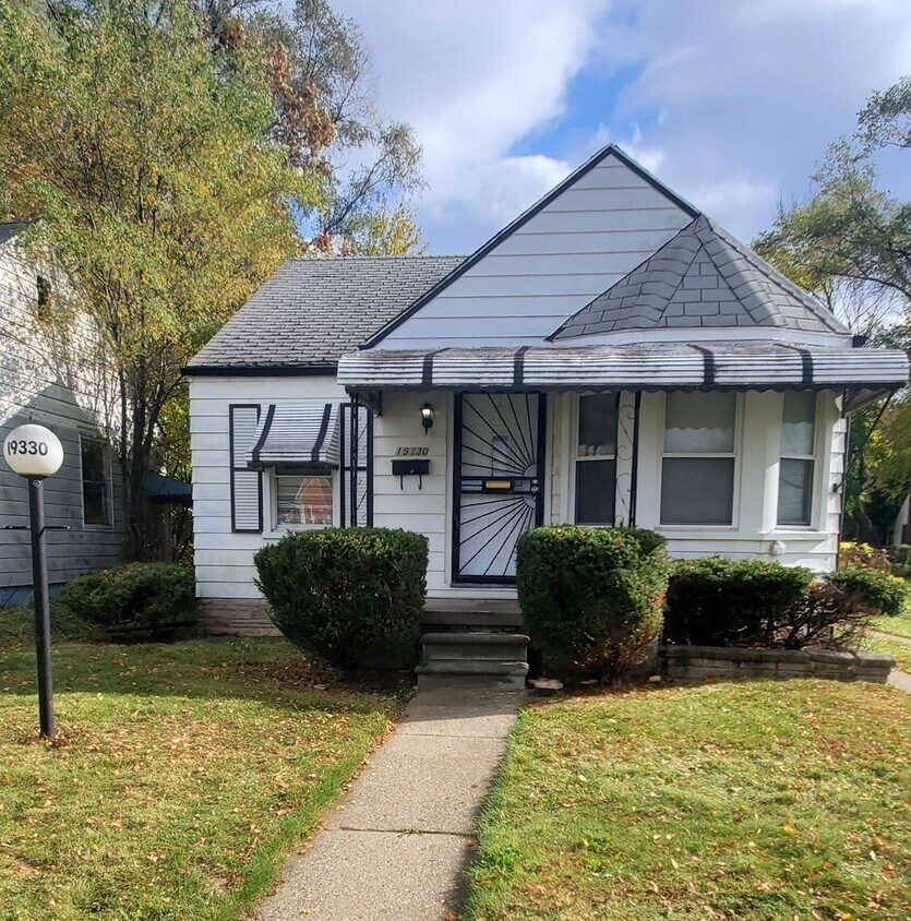 Foto principal - SECTION 8 ONLY -Remodeled 3B 1B Home $1095