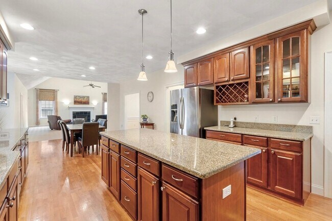 Building Photo - 14 Cassimere St