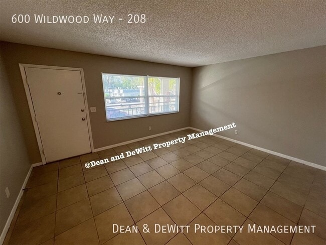 Building Photo - 600 Wildwood Way