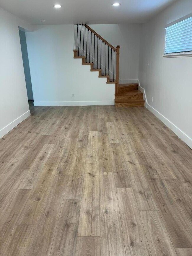 Foto del edificio - 875 Tierra Alta St