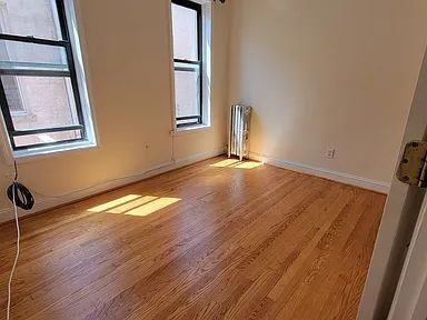 Foto del edificio - 3321 12th Ave