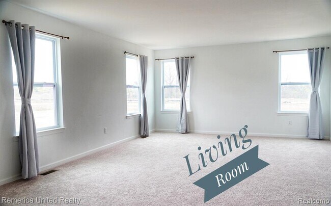 Foto del edificio - 4287 Cloverlane Dr