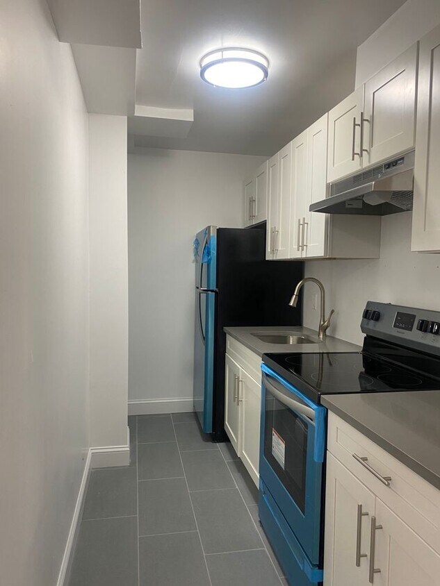 Foto principal - 3531 Bruckner Blvd