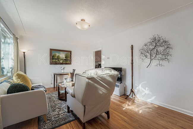 Photo - 2928 Milwaukee St Townhome