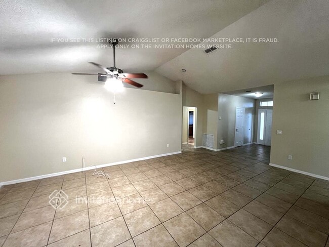 Building Photo - 1091 SW California Blvd