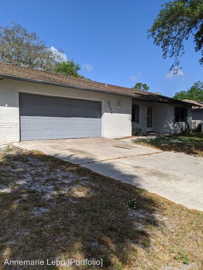 Building Photo - 3 br, 2 bath House - 3722 Kitty Hawk Ave #1