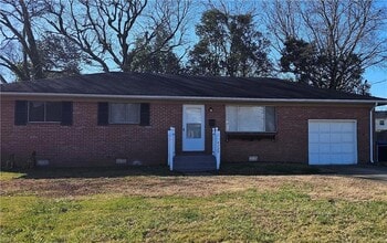 Building Photo - 4729 Sullivan Blvd