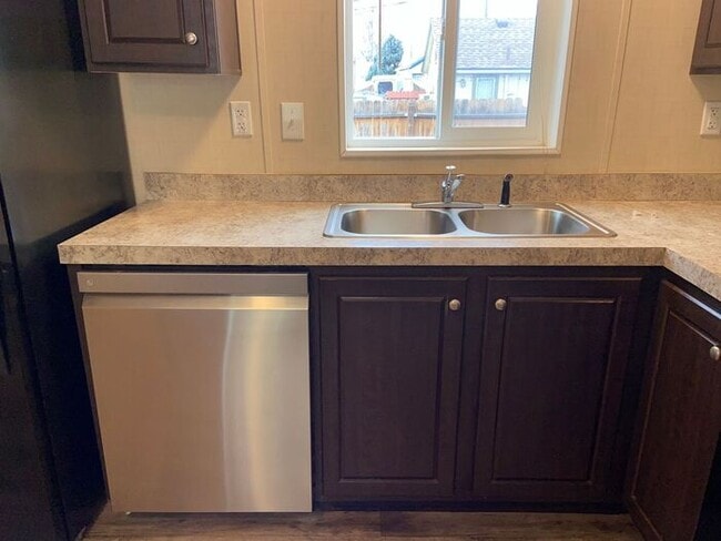 Building Photo - Private Oasis - 5th Street Sparks Mobile H...