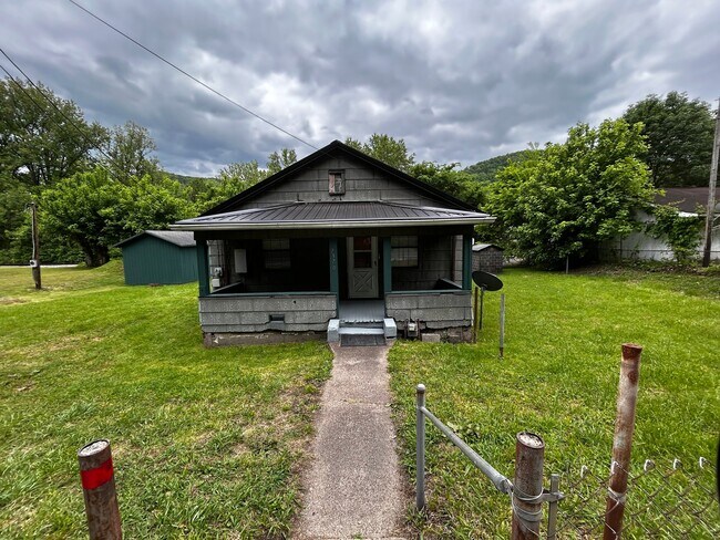 Foto del edificio - 7370 E Dupont Ave
