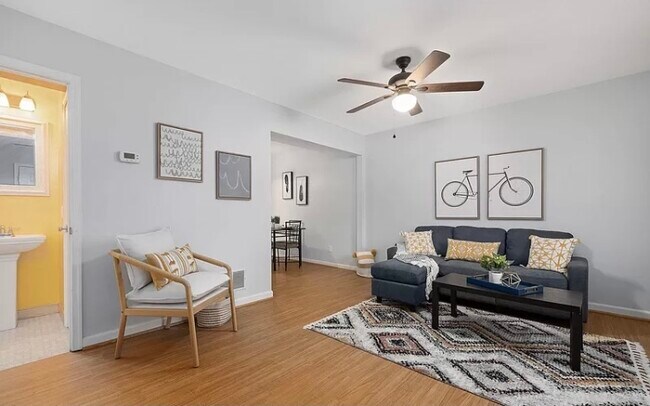 Foto del edificio - 1190 Pine Haven Ct