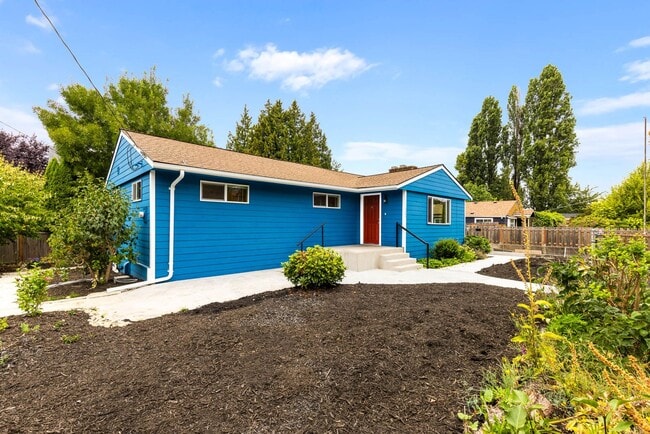 Foto del edificio - 7035 16th Ave SW