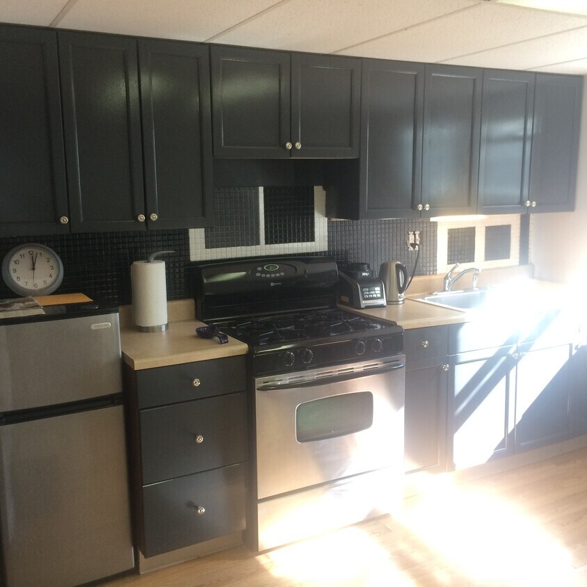 93 Gotthardt St Newark, NJ 07105 Alquileres en Newark, NJ