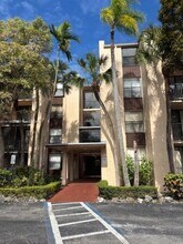 Building Photo - 14211 N Kendall Dr