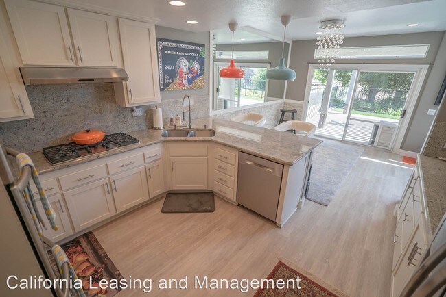 Foto del edificio - 3 br, 2.5 bath House - 24518 Windsor Drive #A