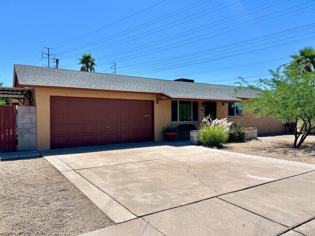 Foto del edificio - 6607 E Sheridan St