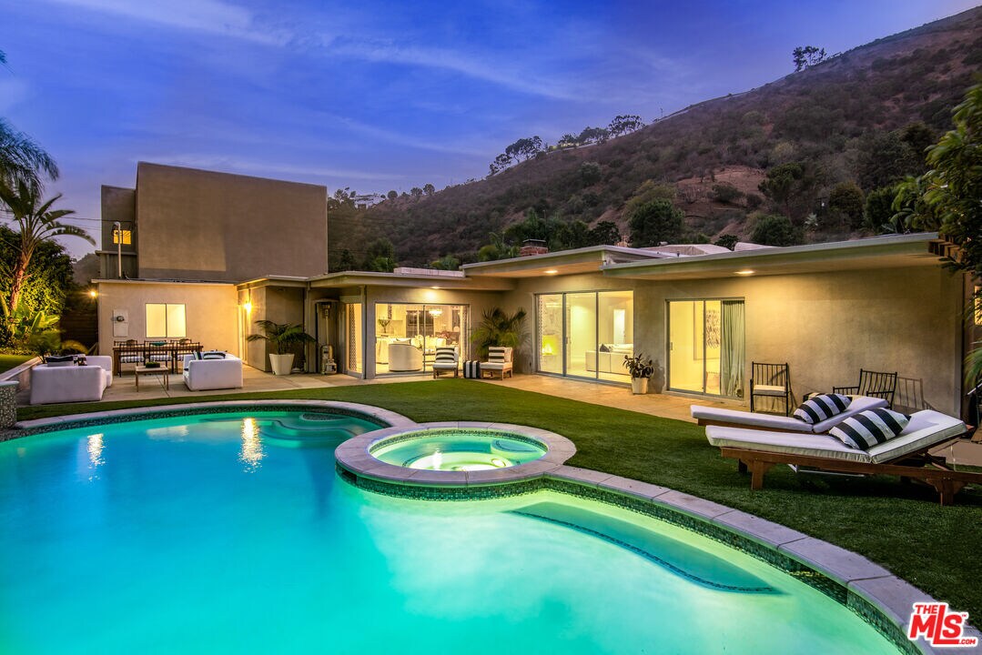 Foto principal - 1922 N Beverly Dr