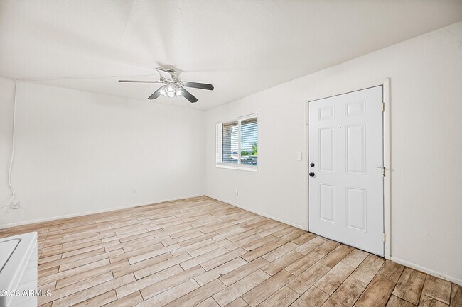 Foto del edificio - 21622 N 23rd Ave