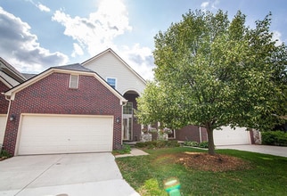 Building Photo - 2090 Preserve Cir W