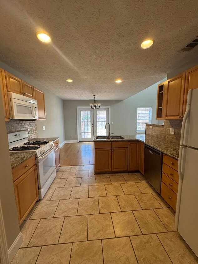 Foto principal - 2320 Lexington Ln