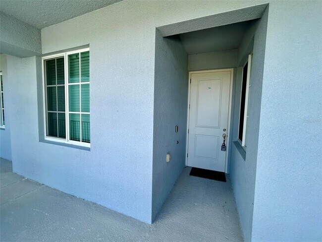 Building Photo - 14121 Heritage Landing Blvd
