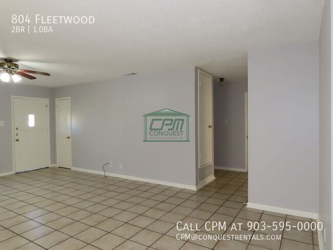 Foto del edificio - 804 Fleetwood-
