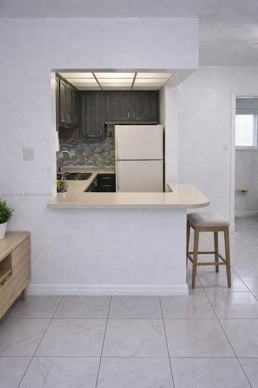 Foto del edificio - 7505 SW 82nd St