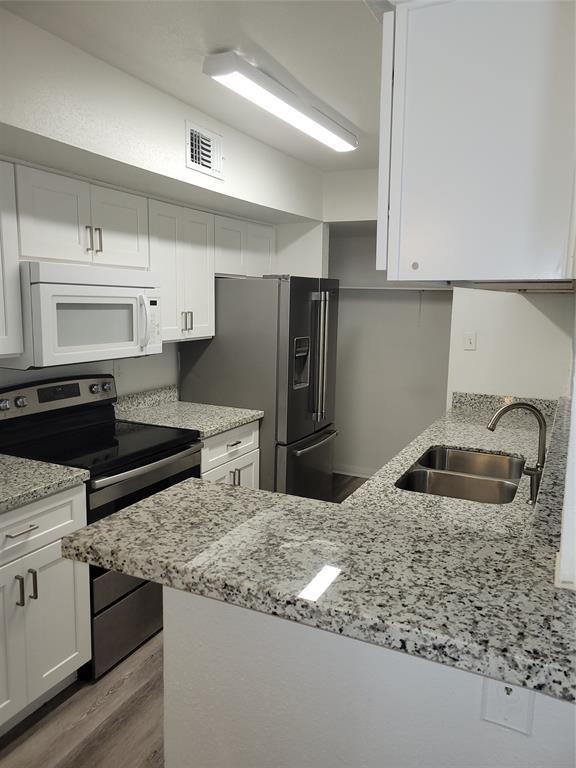 Foto del edificio - 7200 W T C Jester Blvd