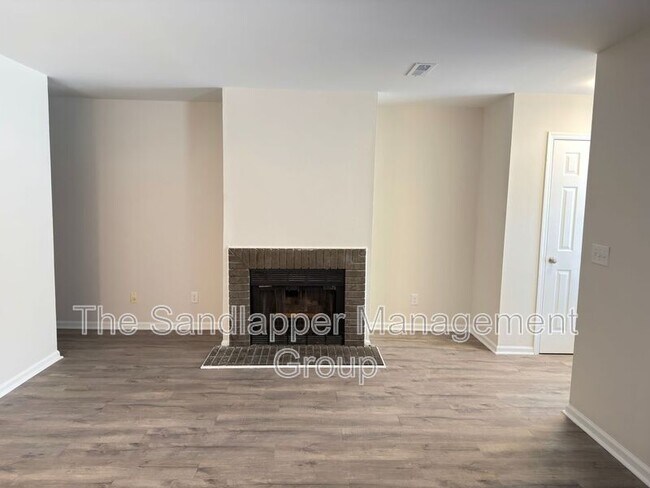 Foto del edificio - 186 Dorchester Manor Blvd