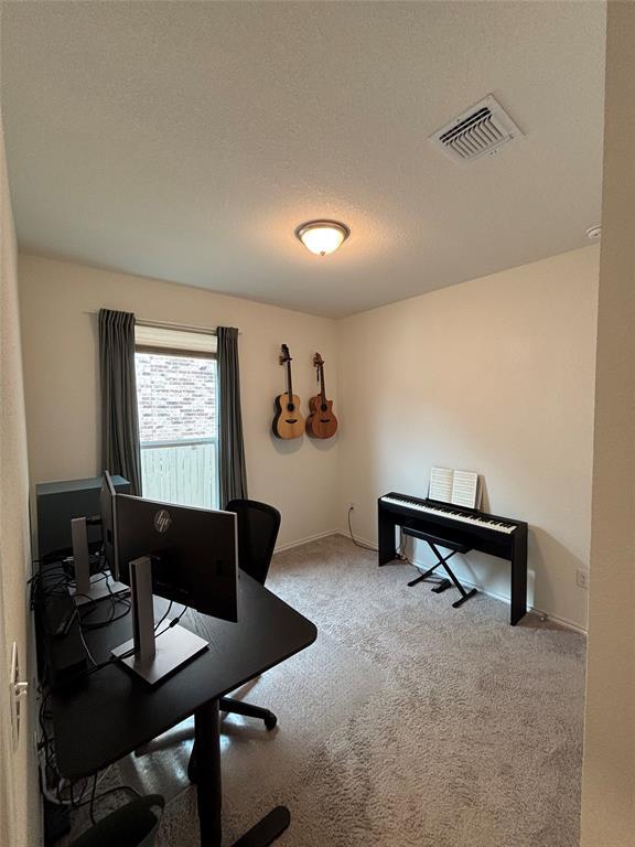 Building Photo - 8013 Philbrook Dr