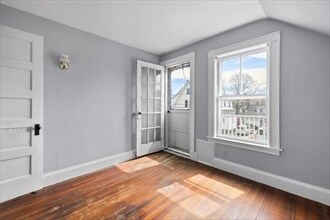 Building Photo - 58 Channing St