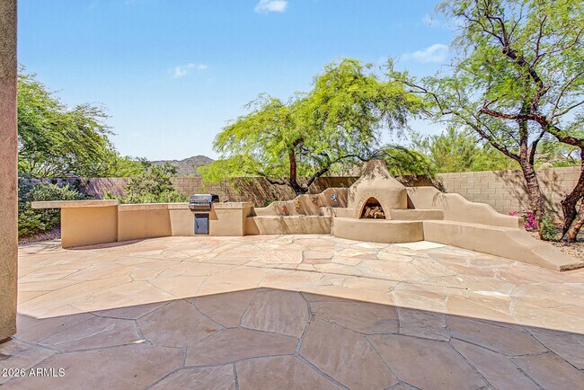 Building Photo - 7020 E Whispering Mesquite Trail