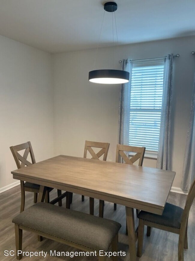Foto del edificio - 4 br, 3.5 bath House - 117 Rowan's Creek Dr