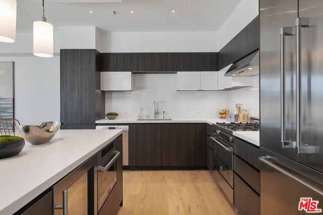 Building Photo - 327 South Elm Drive Apt #303, Beverly Hill...