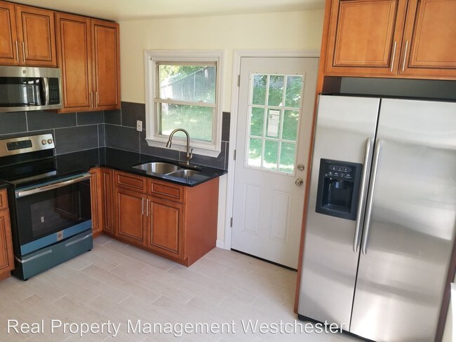 Foto del edificio - 4 br, 2 bath House - 248 Abbott Avenue