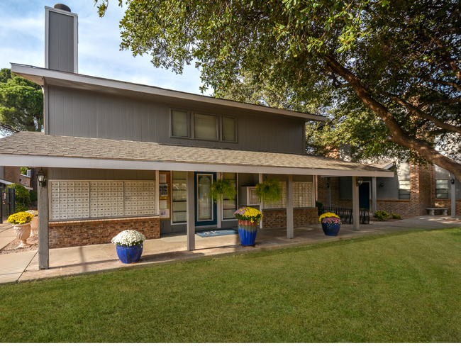 Foto del edificio - Country Crest Townhomes