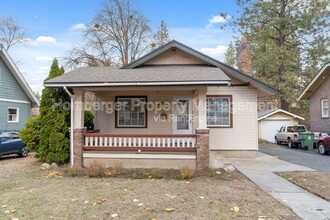 Building Photo - 208 W 23rd Ave