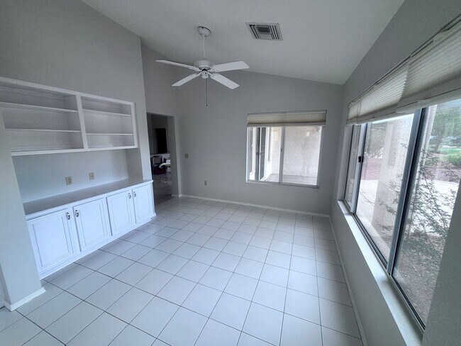 Foto del edificio - SUN CITY SUMMERLIN 1-STORY ON GOLF COURSE ...