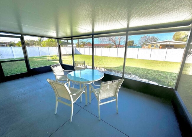 Building Photo - 6356 5th St Cir E