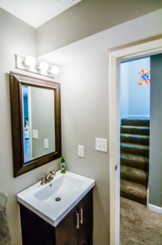 Foto del edificio - 809 E Drake Rd