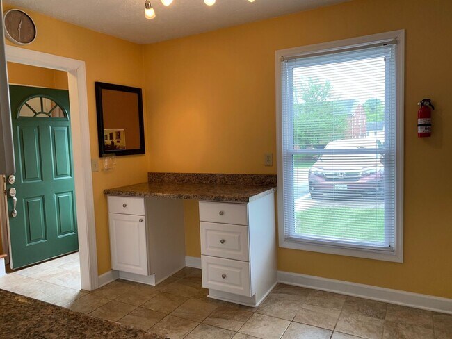 Foto del edificio - 3 Bedrom 2.5 Bath Townhouse